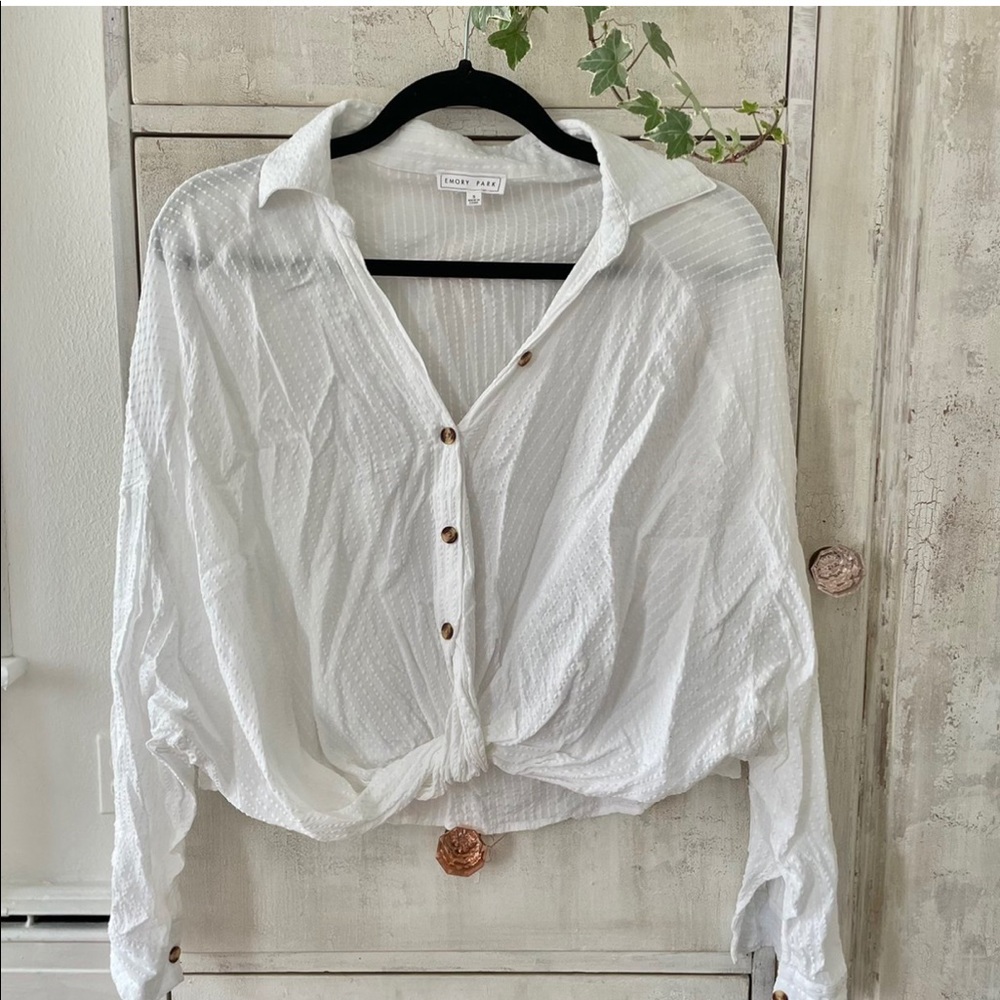 White flowy button up cropped shirt